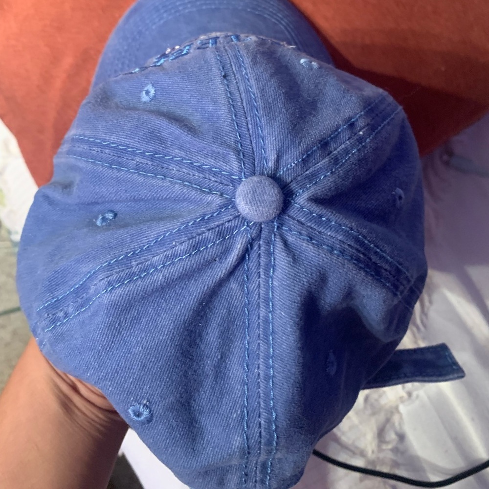 Hat - Picture 5 of 6